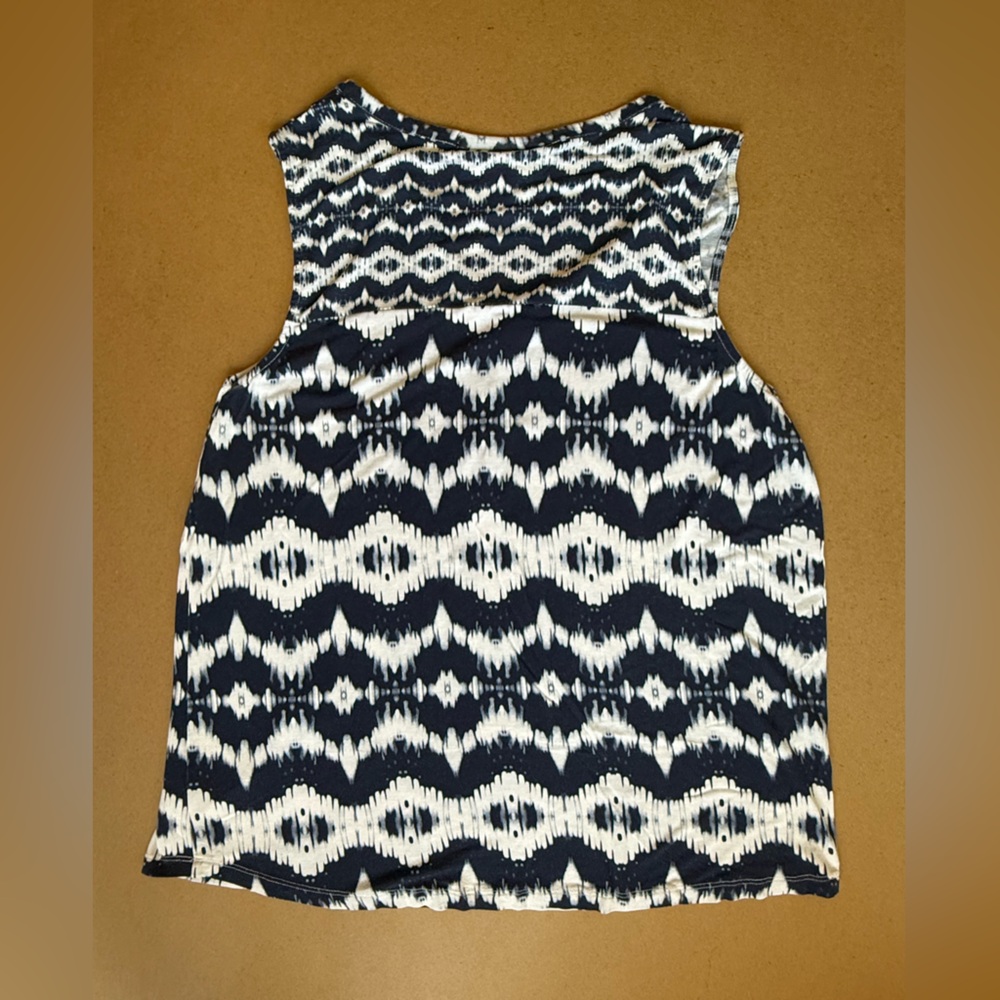 Serengeti Geometric Patterned Button Down Tank Top - image 4